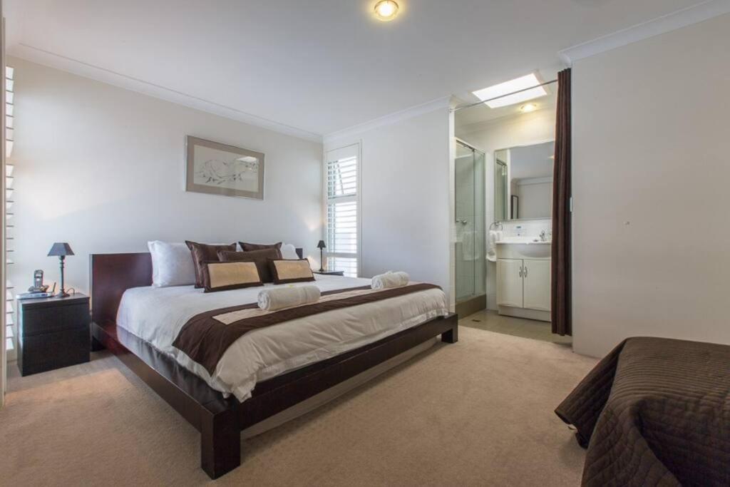 Beach View Apartment In Cottesloe Perth Exterior foto